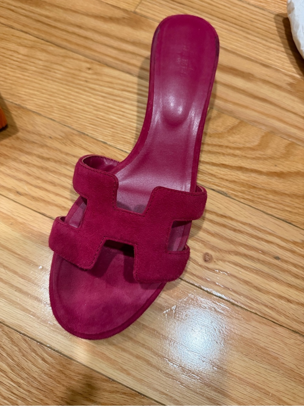 Hermès Fuchsia Suede Oran Sandals – Size 42 - Picture 16 of 17